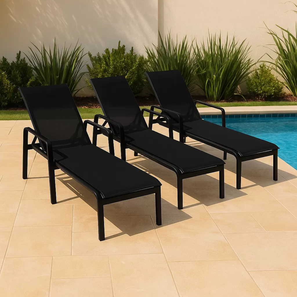 Kit com 3 Espreguiçadeiras para Piscina Summer - Alumínio Preto, Tela Sling Preta | Empilhável