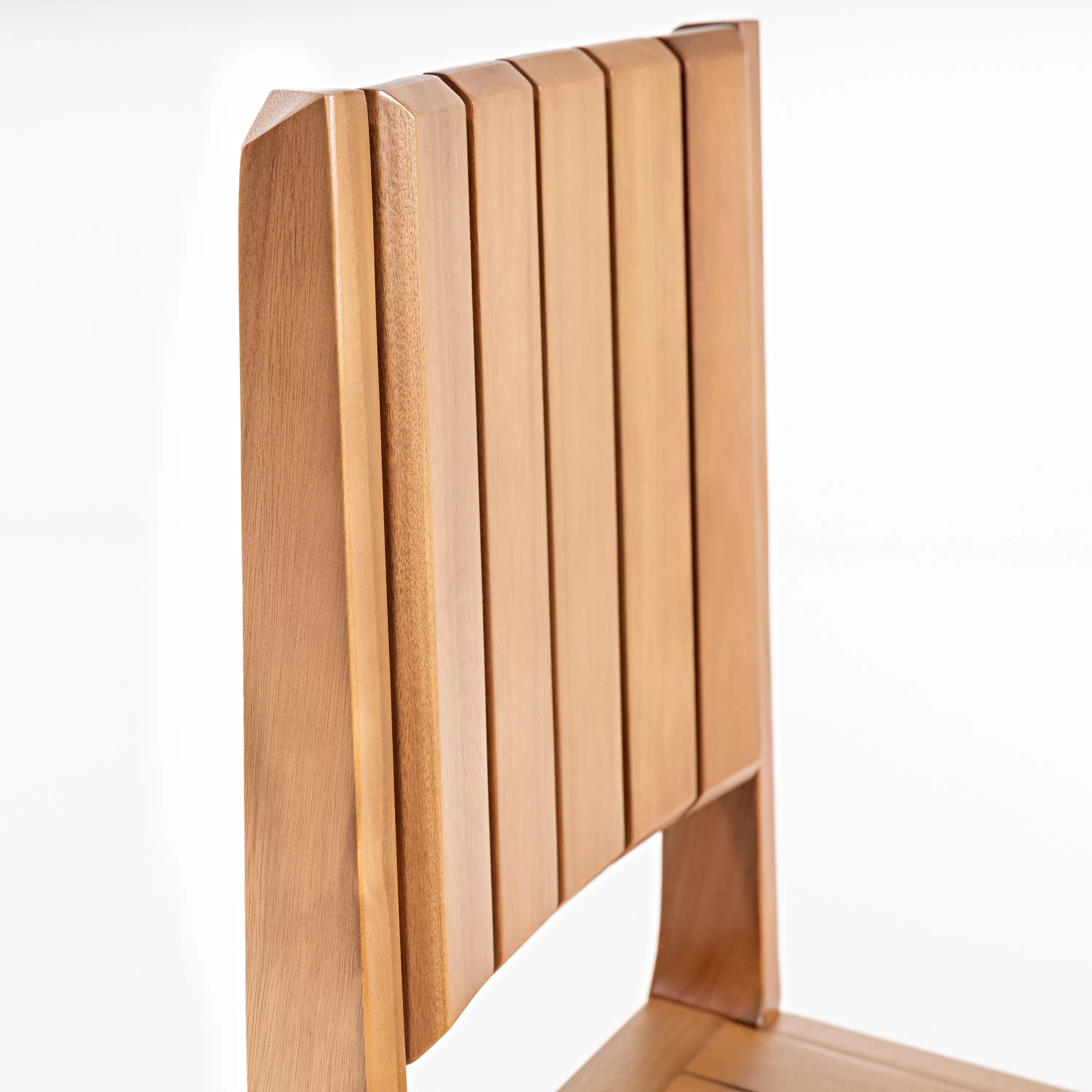 Cadeira Angra para Área Gourmet em Madeira e assento em madeira | Acabamento em Verniz - Espaço Casa e Jardim