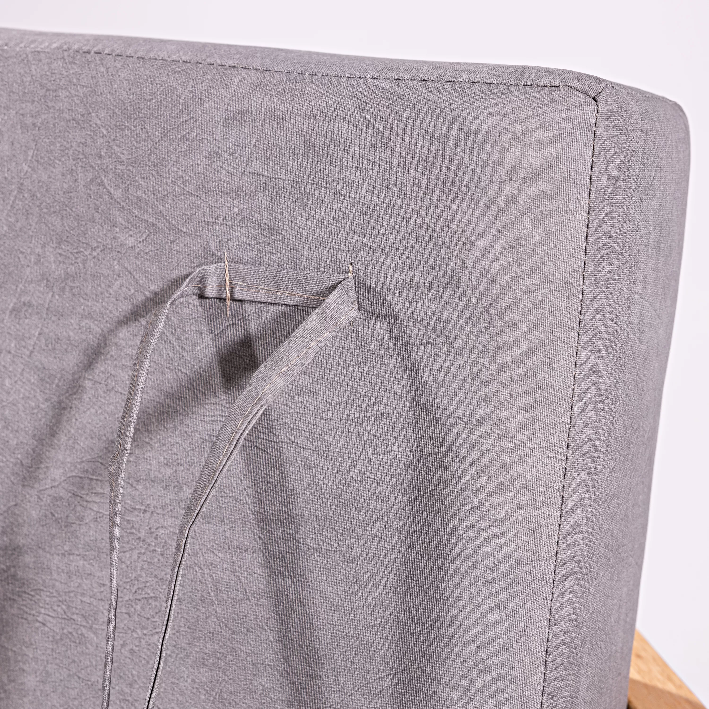 Poltrona Grécia para Área Gourmet, em Madeira e Estofado - 1 Lugar | Acabamento em Verniz - Espaço Casa e Jardim