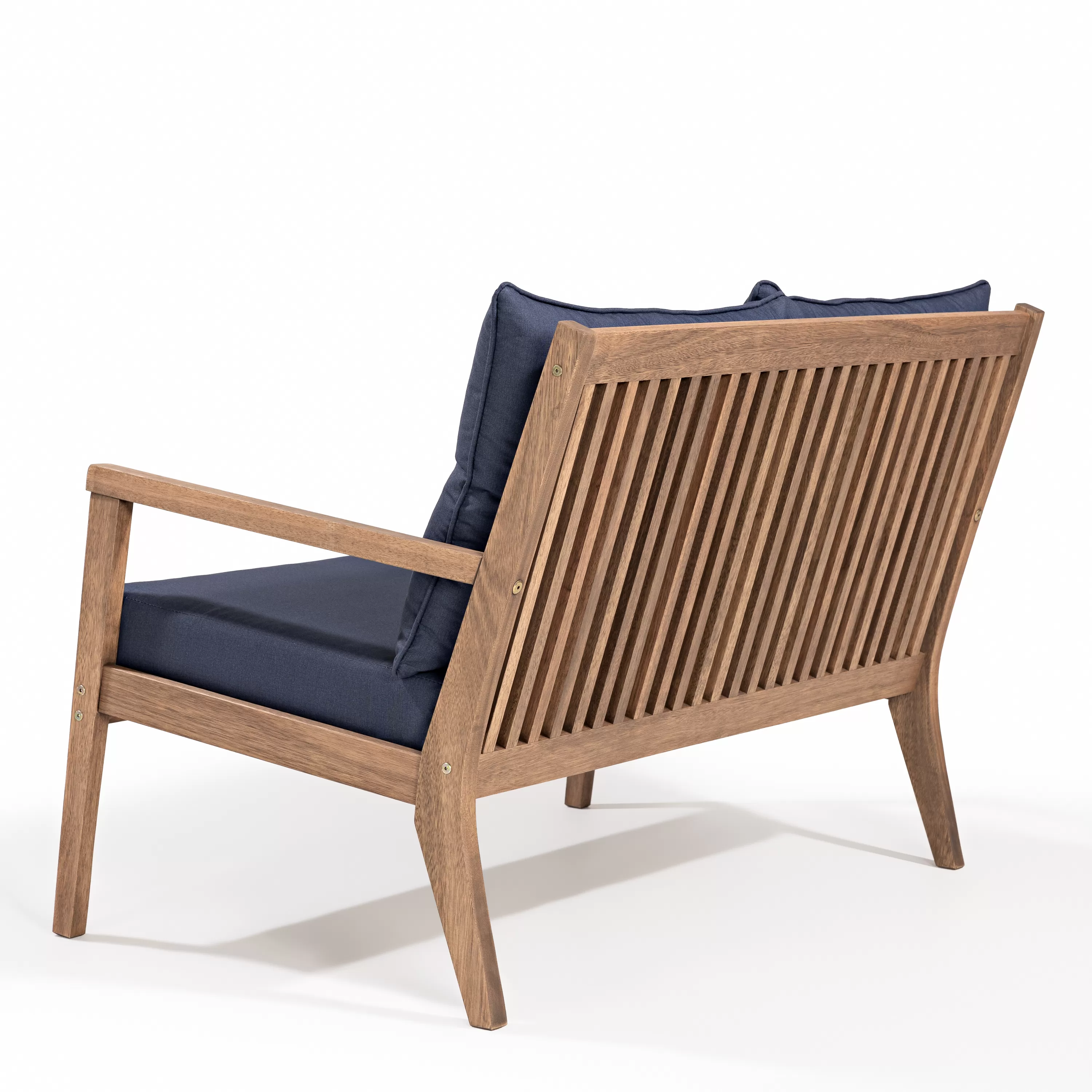 Sofá Riade para Área Gourmet em Madeira com assento e encosto estofados - 2 Lugares | Acabamento em Verniz - Espaço Casa e Jardim