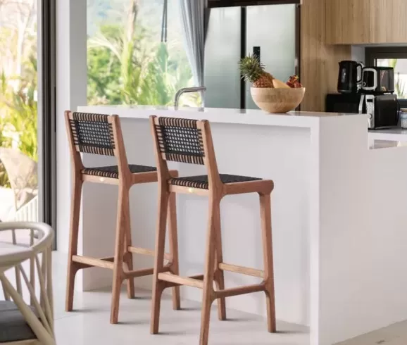 Banqueta em Madeira Corda Preta | Linha Traço - Espaço Casa e Jardim