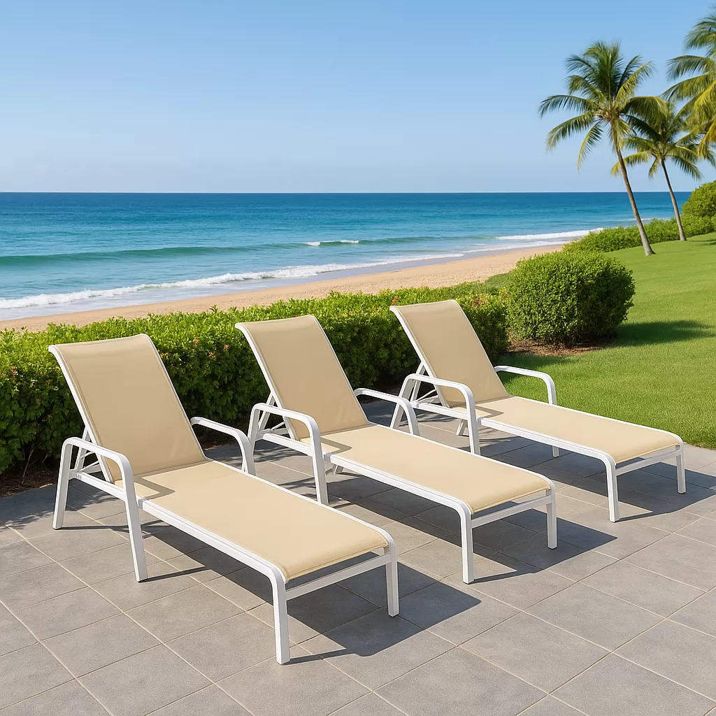 Espreguiçadeira para Piscina Summer - Alumínio Branco, Tela Sling Bege Mesclado | Empilhável