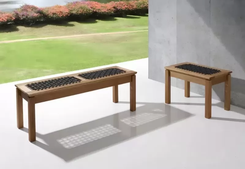 Banco em Madeira Corda Preta | Linha Traço - Alt. 0,43 cm X Larg. 1,40 cm X Prof. 0,37 cm - Espaço Casa e Jardim